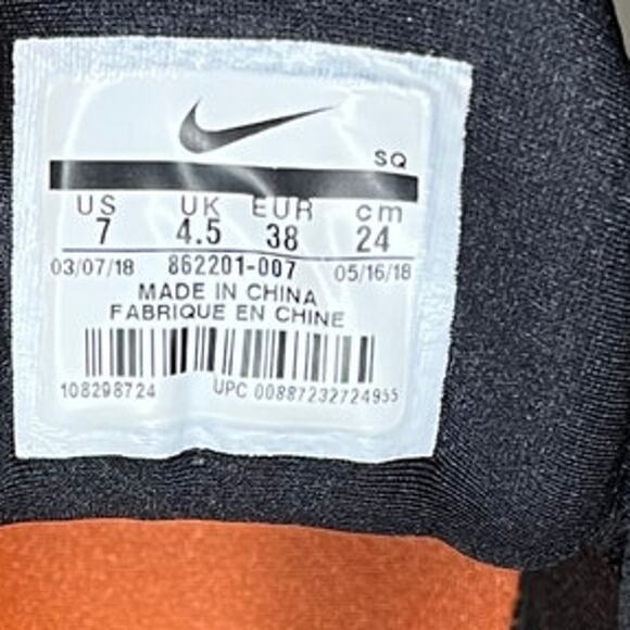 Women Nike Air Max Plus Just Do It Pack 862201-007 Athletic Sneaker Size 7 Black - Picture 6 of 6